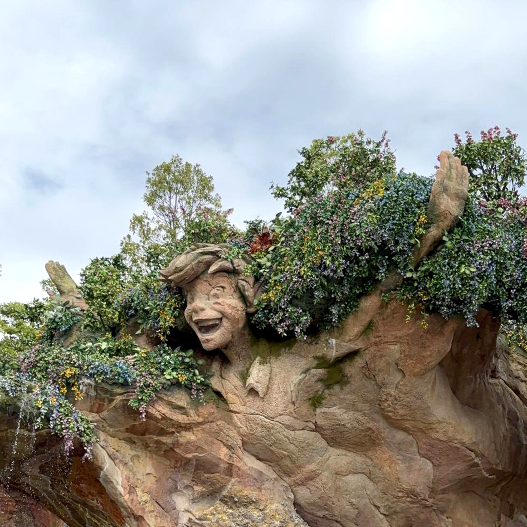 休日にディズニーシー。お目当てはピーターパン！
