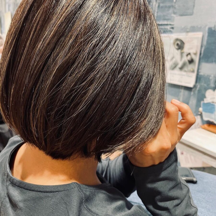 アレンジ自在でガーリーな【ロングボブ×3Dグレージュ】