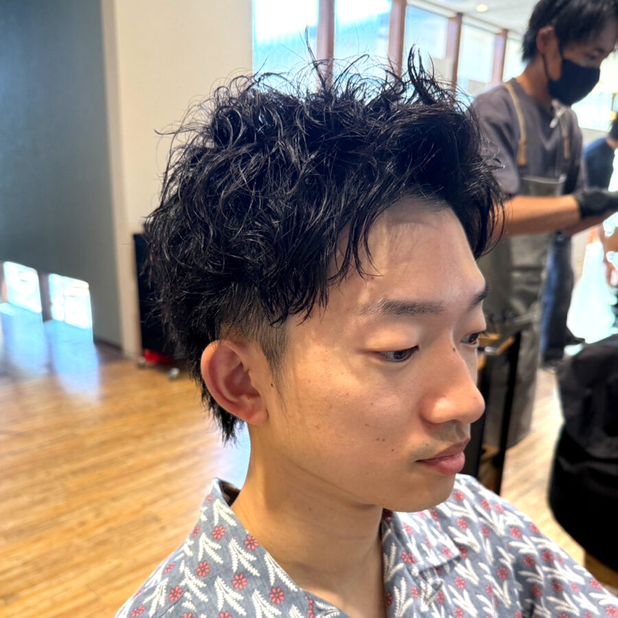 無造作に決まる！【 ウルフ×スパイキーパーマ 】